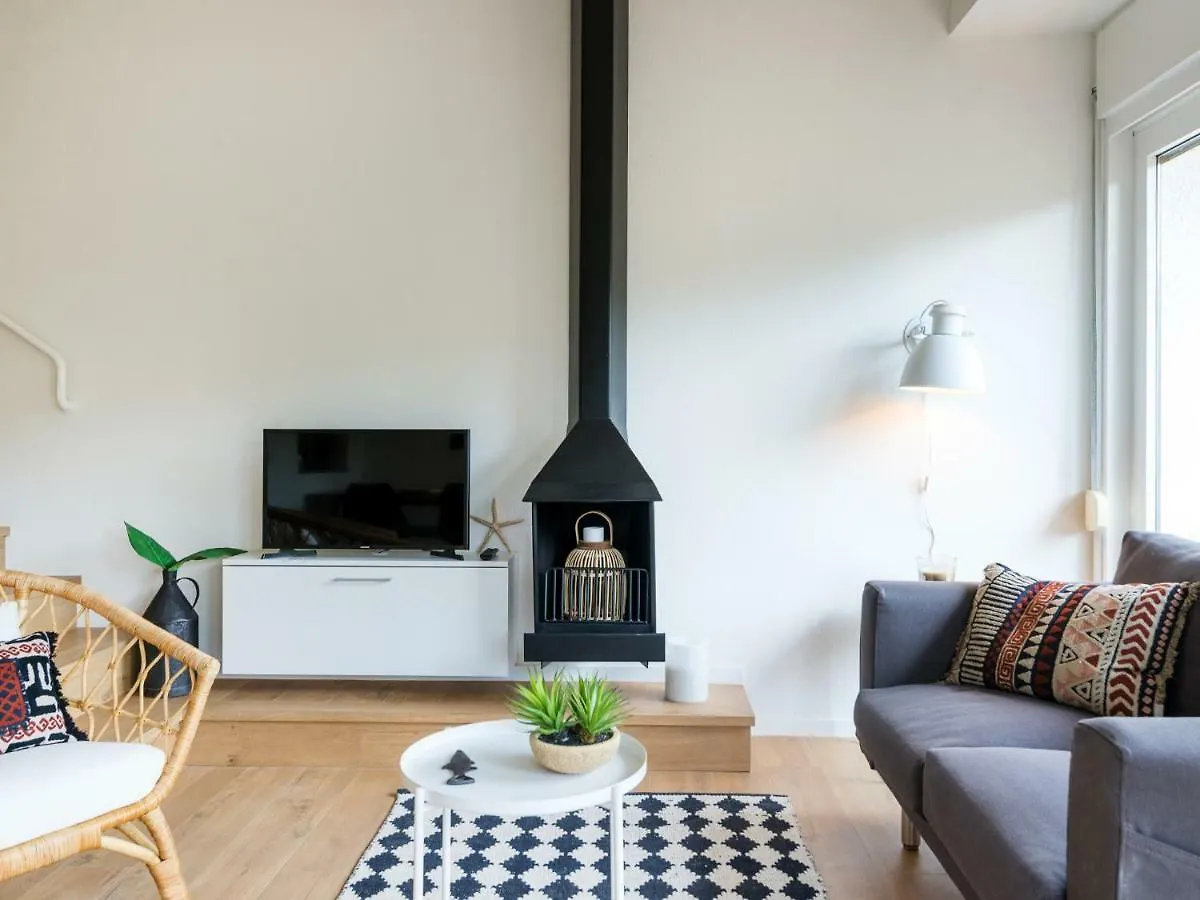 Apartamento La Vie En Rouge Sa Riera Duplex, Private Parking Begur