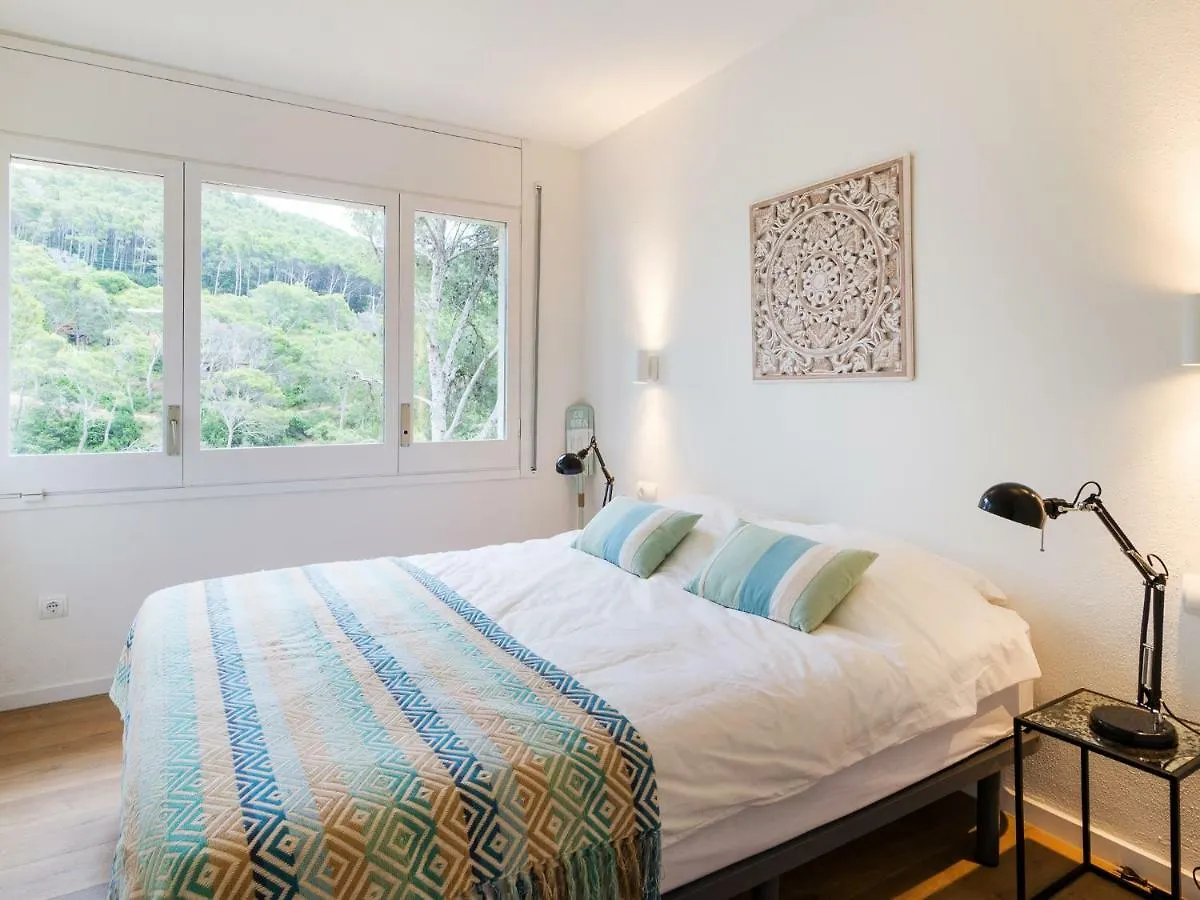 Apartamento La Vie En Rouge Sa Riera Duplex, Private Parking Begur 0*,  España